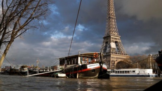 Șapte persoane din cadrul misiunii diplomatice la Paris au fost testate pozitiv cu noul coronavirus