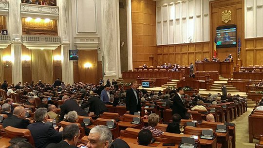 Doar trei candidaţi propuşi pentru posturile de miniştri în noul cabinet au primit aviz pozitiv