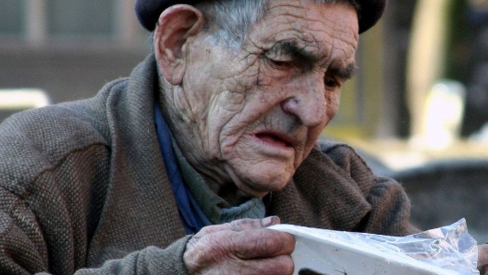 Telefon de urgență la Protecția Copilului, pentru bătrâni neajutorați și persoane cu dizabilități
