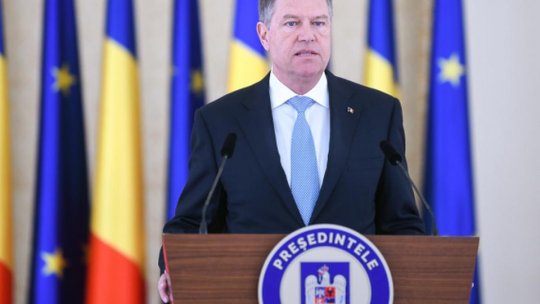 Președintele Klaus Iohannis le transmite românilor să privească cu speranță și încredere în viitor