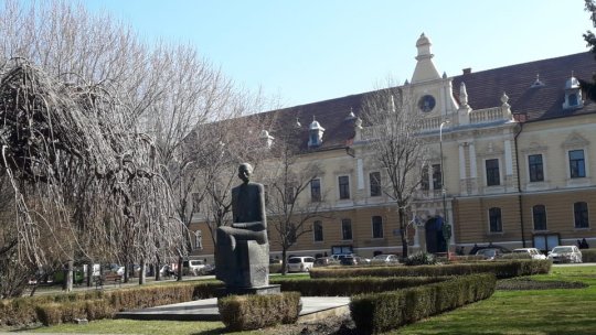 Sisteme de măsurare a temperaturii la intrarea în Primăria Brașov