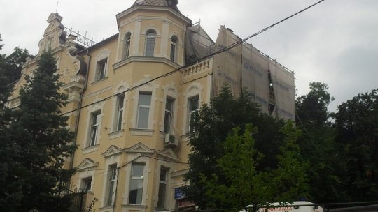 Chirie dublată pentru pavilionul Spitalului de Psihiatrie și Neurologie de pe strada Mihai Eminescu