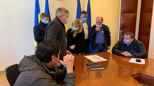 Două ONG-uri au prezentat la Consiliul Județean proiectul de arhitectură pentru spitalul modular de la Brașov