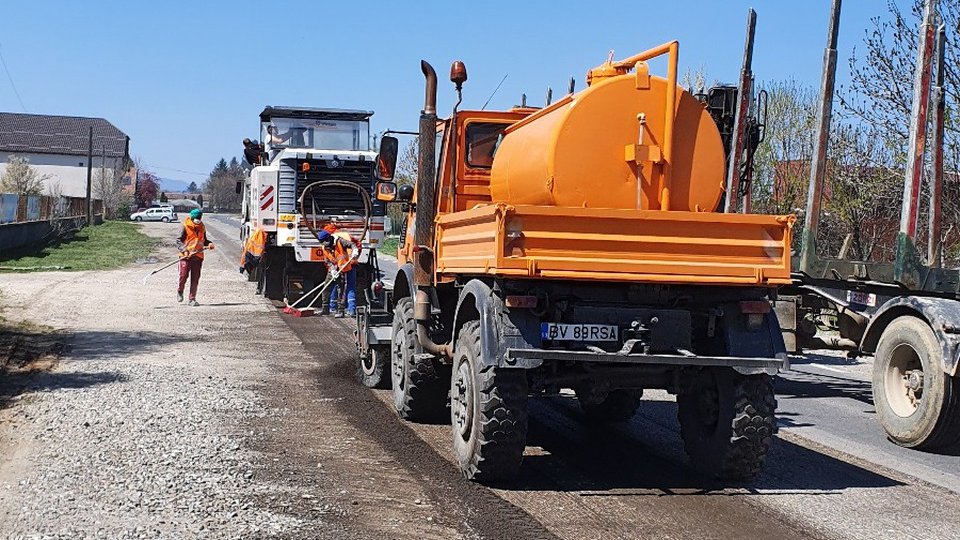 A început campania de asfaltare de primăvară