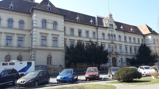 Studenții cu taxă ai "Transilvaniei" pot solicita amânarea plăților, dacă nu pot plăti