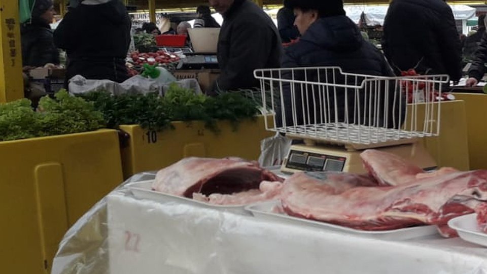 De astăzi se vând miei în pieţele din oraş