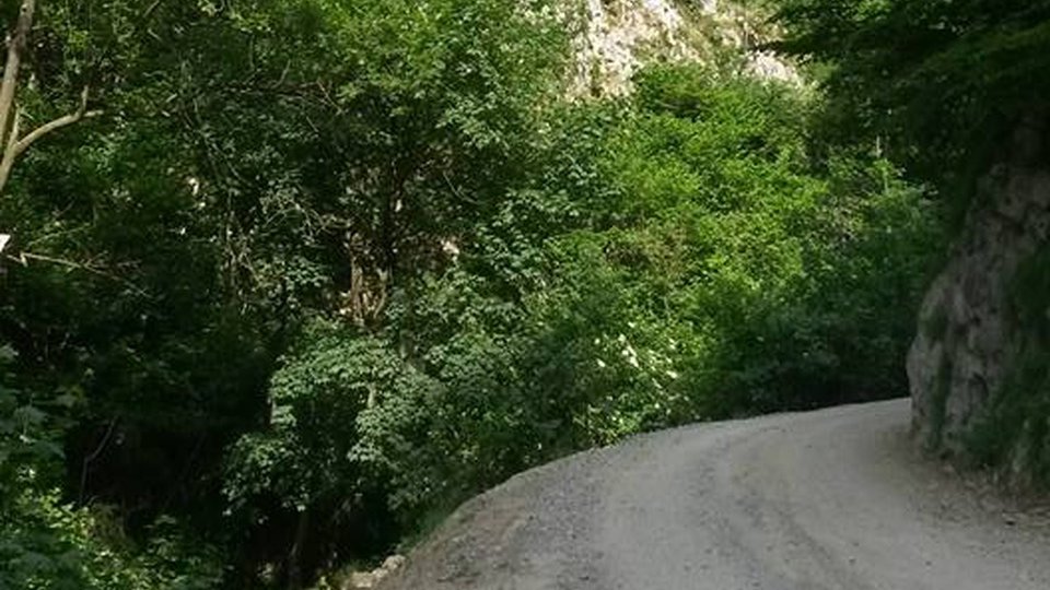 Se curăță traseele montane