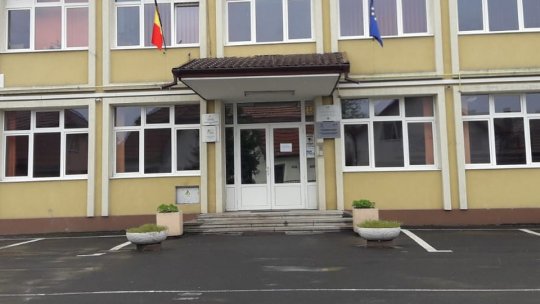 Elevii cu boli cronice vor merge la școală dacă așa decid părinții