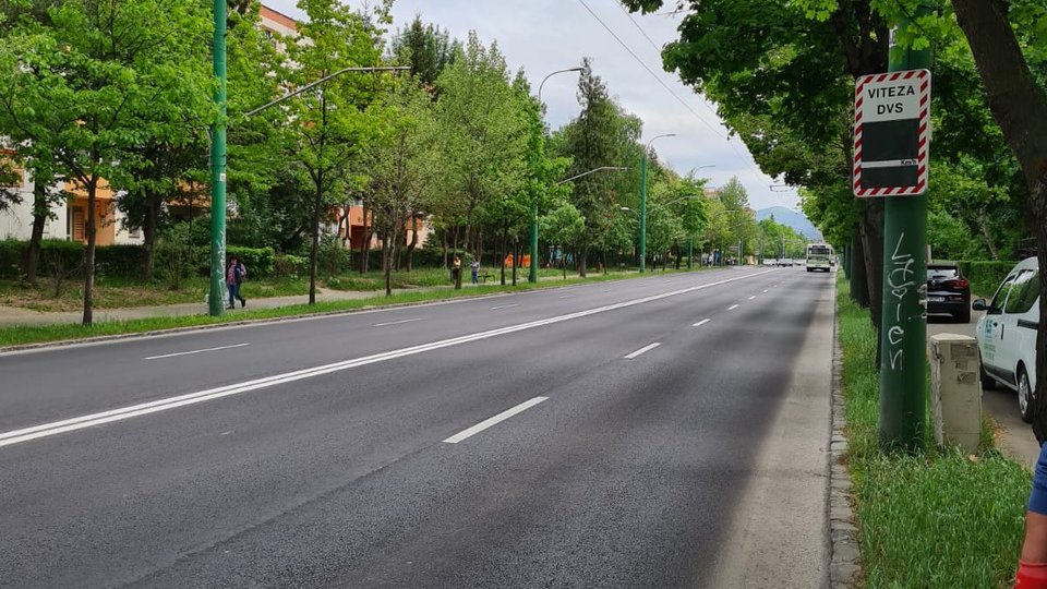 Sistem de indicare a vitezei pe bulevardul Saturn