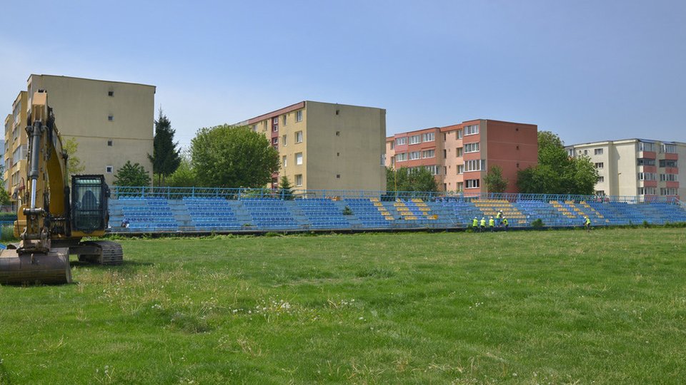 Au început lucrările la Complexul Sportiv Carpați
