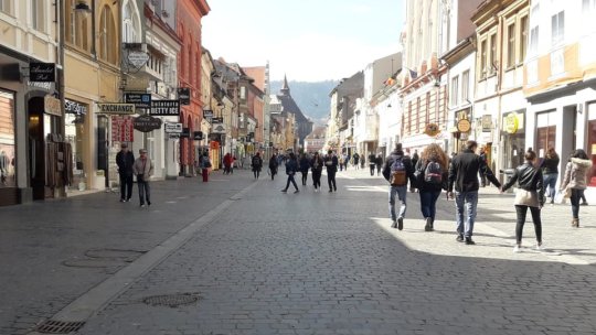 Până miercuri, municipalitatea așteaptă solicitările de redeschidere a teraselor