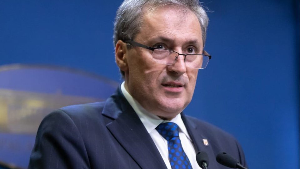 Moțiunea simplă iniţiată de PSD împotriva ministrului de Interne, Marcel Vela, a fost adoptată