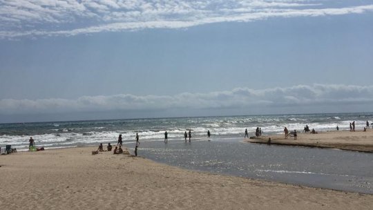 De luna viitoare, românii pot merge la plajă în Grecia