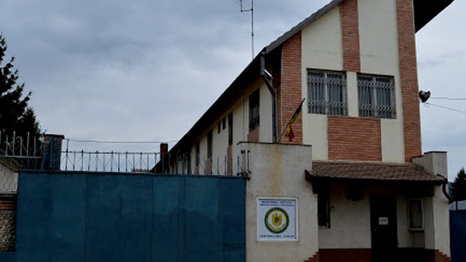 Gardian de la Penitenciarul Codlea, bolnav de coronaviroză
