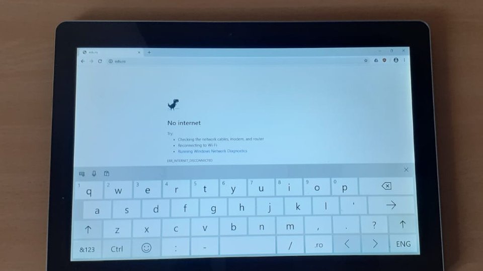 Prima tableta educațională românească