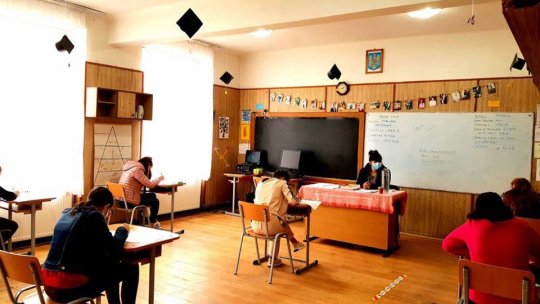 Peste 400 de candidați au dat și proba la Limba Maternă, la Evaluarea Națională