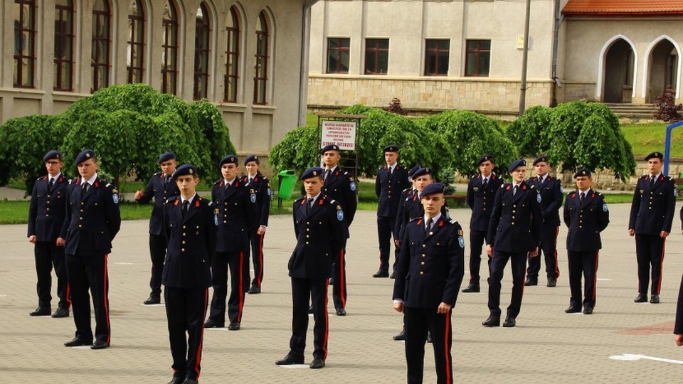 Metodologia de admitere în instituţiile militare de învăţământ a fost modificată în acest an