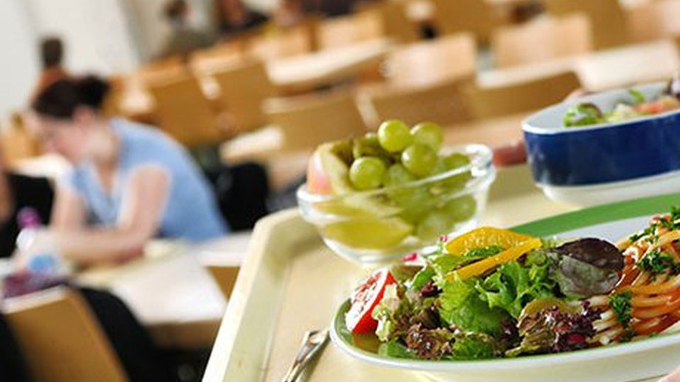 Spațiile restaurantului și cafenelei de la CATTIA, date în chirie