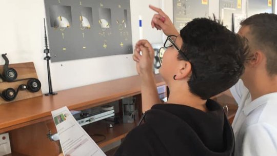 Aproape 2000 de locuri în învățământul profesional și dual, la Brașov. Înscrierile încep de astăzi