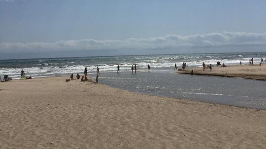 Grecia a lansat sezonul turistic. 235 de zboruri internaţionale pe aeroporturile din Atena şi din insule, în prima zi din iulie