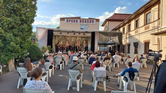 Final de lună festiv la Opera Brașov