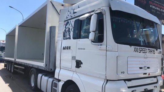 Vin containerele pentru spitalul modular Covid-19, de la Județean. Primăria a dat permisele de liberă trecere