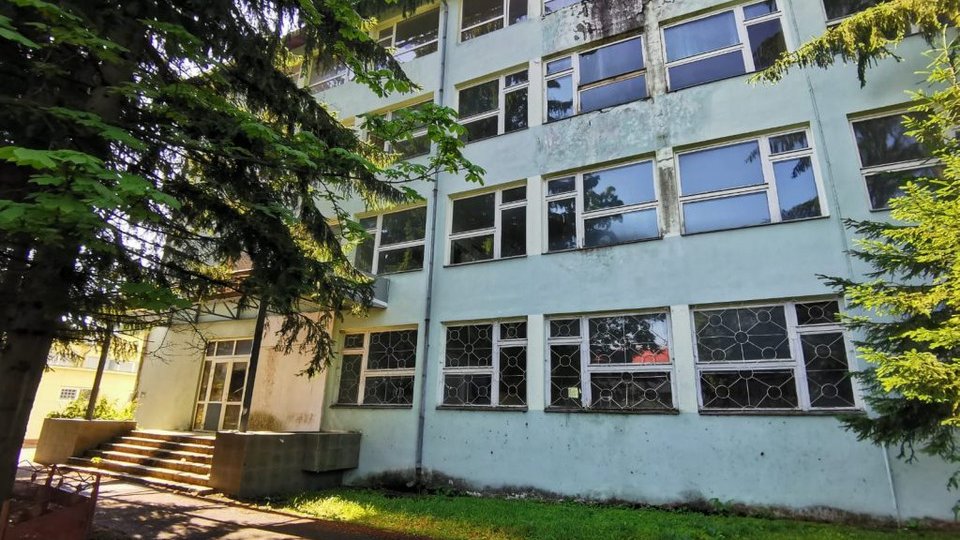 Cinci firme s-au înscris pentru a amenaja Căminul pentru Persoane fără Adăpost, de pe strada Panselelor