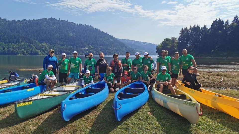 Drumul plutașilor de pe Bistrița, refăcut de un grup de 20 de iubitori ai sportului