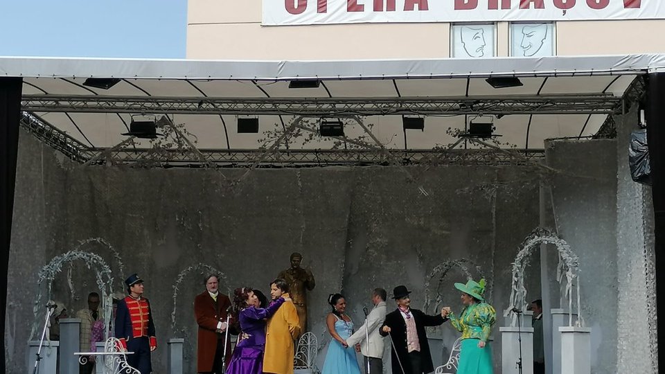"Sânge Vienez" - spectacol de excepție în curtea Operei Brașov