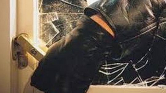 Atenție la cine vă intră în casă!