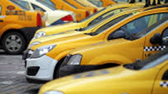 Taximetriști depistați la volan sub influența băuturilor alcoolice