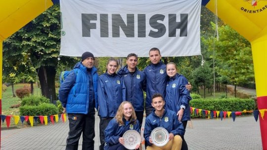 Studenții Academiei "Henri Coandă", pe podium, la Campionatul Militar de Orientare de la Râmnicu Vâlcea