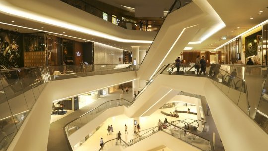 Unde poți merge dacă ai certificatul verde, de luni. Telemuncă, acolo unde este posibil. Doar creșele rămân deschise