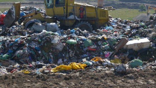 Planul municipalității pentru a închide depozitele de deșeuri de la Timiș-Triaj: de una se ocupă operatorul depozitului ecologic, de cealaltă " Primăria. În paralel