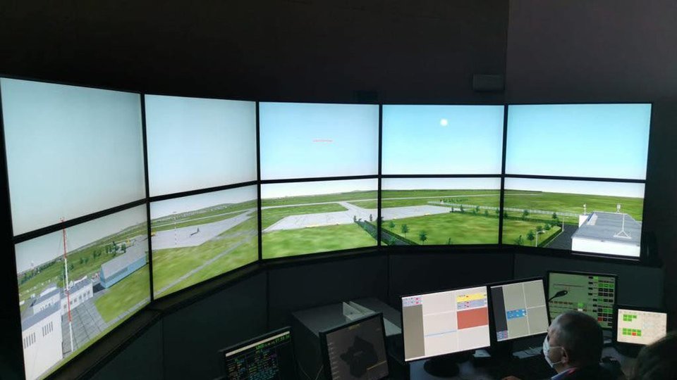 Serviciile de navigație la Aeroportul Internațional Brașov, operate de o firmă din București