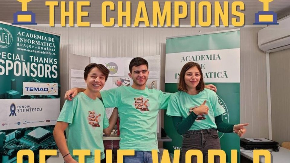 Performanță la nivel internațional pentru liceenii brașoveni pasionați de robotică