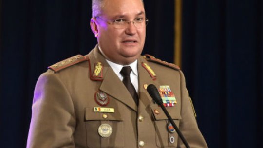 Guvernul pregăteşte o minivacanţă pentru bugetari de Ziua Naţională