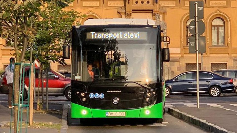 Autobuzele Transport Elevi nu vor mai ieși pe traseu până joi