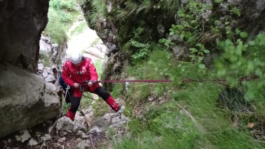 Salvamont Brașov angajează salvator montan fără experiență. Dar cu atestat