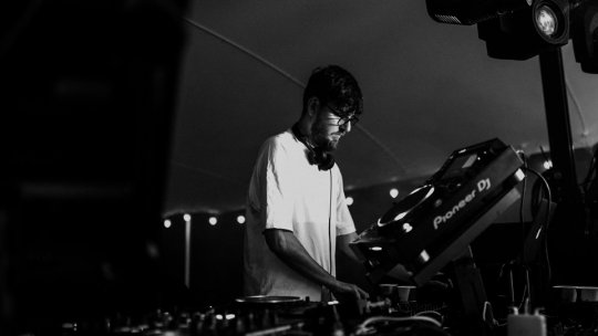 Sezonul toamnă - iarnă 2021 - cum creezi și ce nu trebuie să-ți lipsească din playlist?