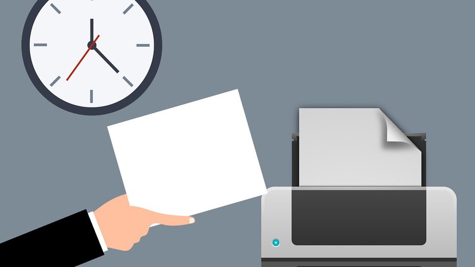 A fost promulgată legea prin care se interzice instituţiilor publice să solicite copii ale documentelor emise de entităţi ale statului