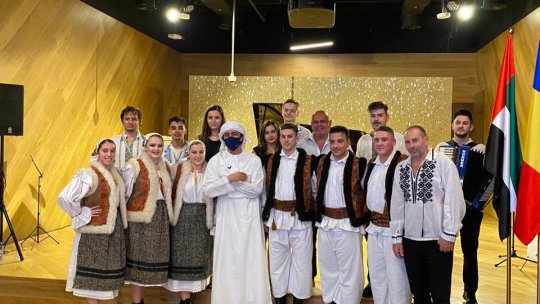 Studenții Universității Transilvania, felicitați în Dubai de Ministrul Afacerilor Externe al Emiratelor Arabe Unite