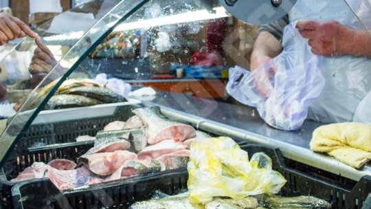 Peștele, de nelipsit de pe masa de Revelion. De unde poate fi cumpărat fără să aștepți jumătate de oră la coadă