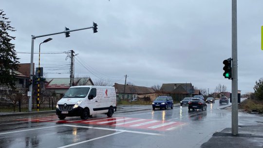 Încă un semafor cu buton, montat pe raza municipiului