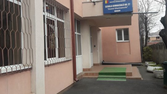 135 de unități școlare din județ vor funcționa în scenariul roșu, după ce și municipiul a depășit 3 infectări la mia de locuitori