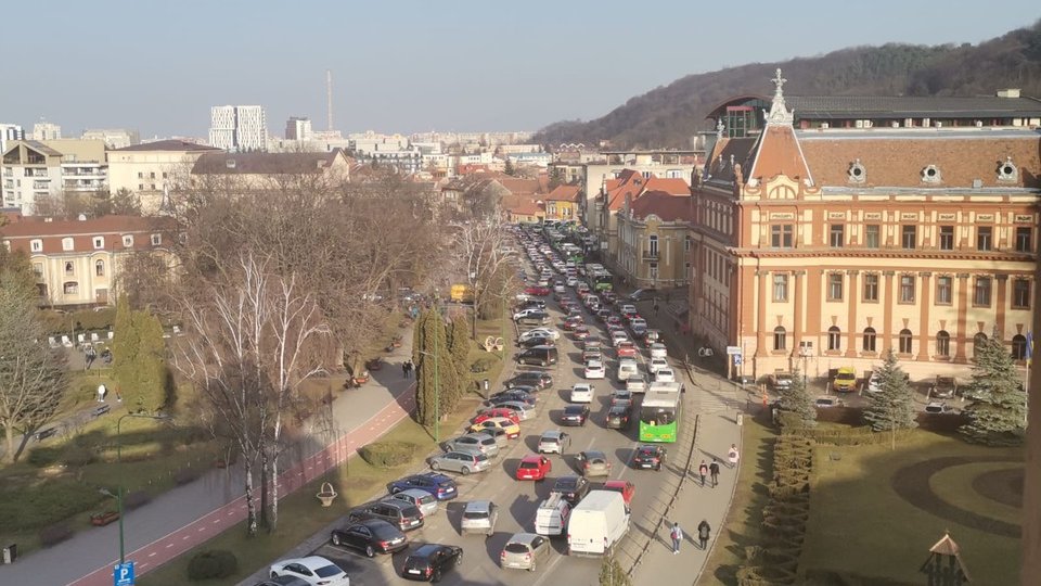 Trafic îngreunat, în centrul Brașovului