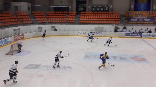 Hocheiștii Coronei Brașov, debut cu stângul în semifinalele Erste Liga la hochei