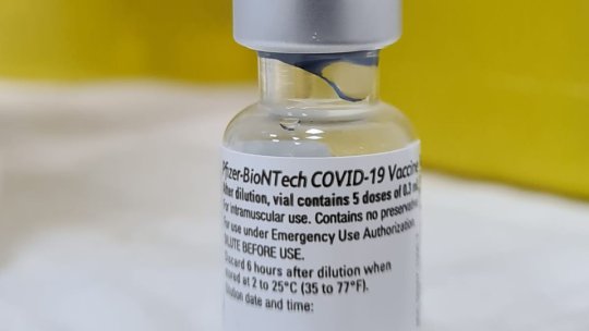 O nouă tranșă de vaccin anti Covid de la Pfizer va ajunge mâine în România