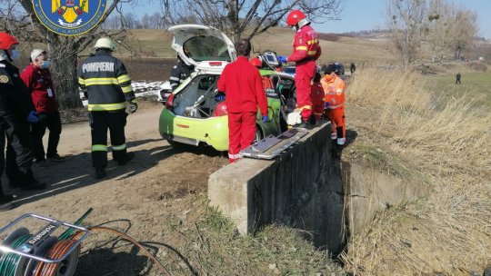 Accident la Raliul Brașovului. Copilotul echipajului din Bulgaria a fost transportat cu elicopterul la spital