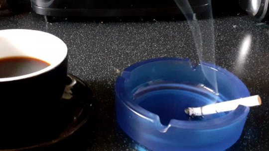 Se scumpesc, din nou, țigările